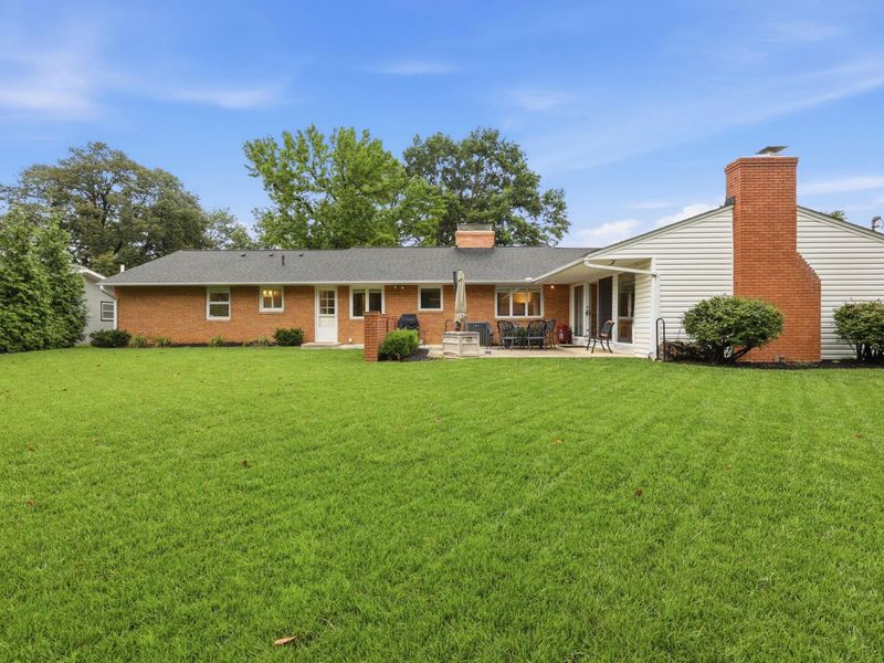 2033 Chardon Road, Columbus, OH 43220 Photo 34
