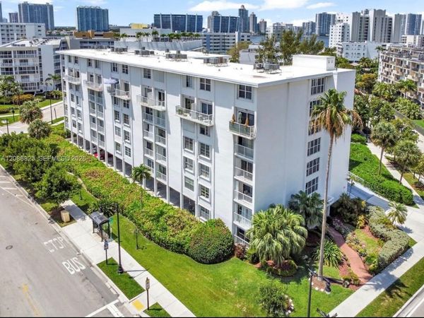 17800 Atlantic Blvd, Unit 204, Sunny Isles Beach, FL 33160