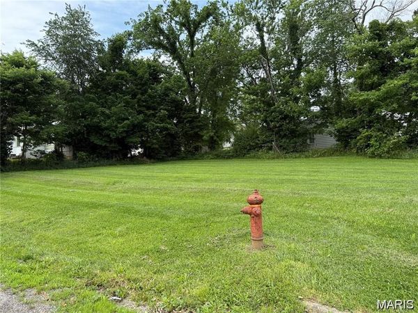 1106 W Gallatin Street , Vandalia, IL 62471