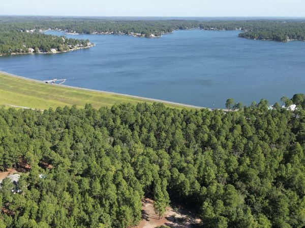 324 Longleaf Drive, West End, NC 27376