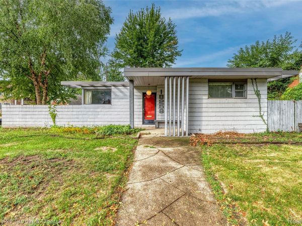 18258 Outer Drive , Dearborn, Mi 48128