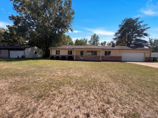 467 Paragon Drive , Troy, Mi 48098
