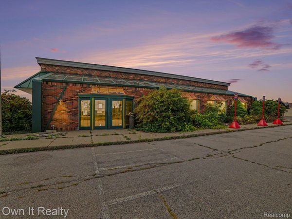 5275 W Us Highway 10, Pere Marquette Township, Mi 49431