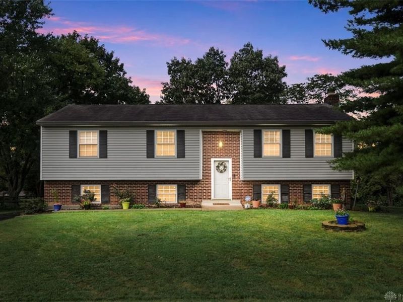7709 Whitehall Circle, West Chester, OH 45069 Photo 1