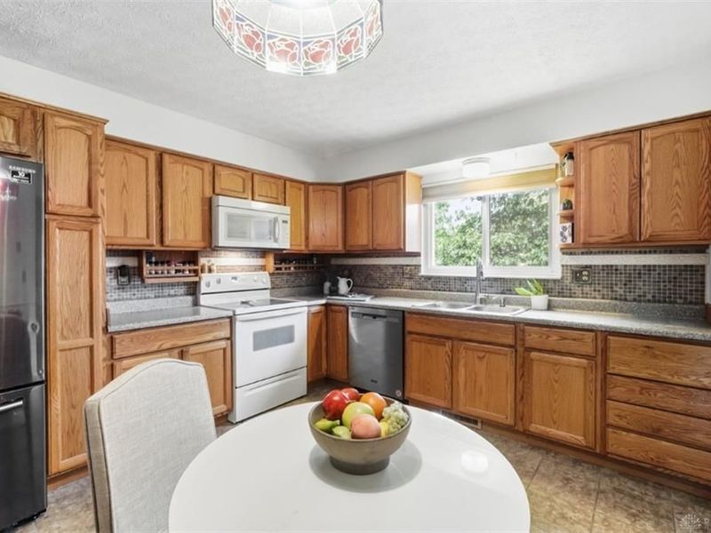 7709 Whitehall Circle, West Chester, OH 45069 Photo 20