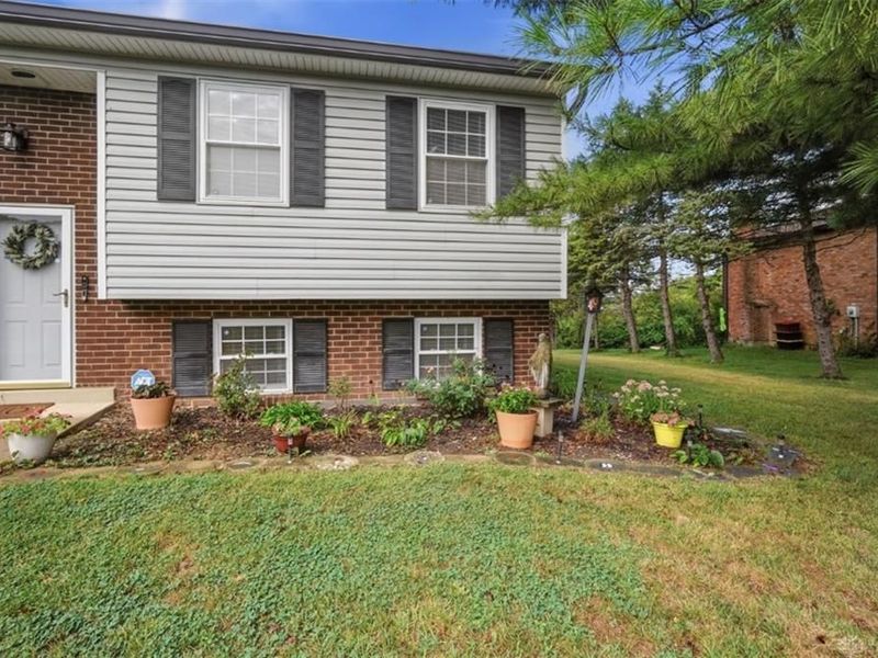 7709 Whitehall Circle, West Chester, OH 45069 Photo 6