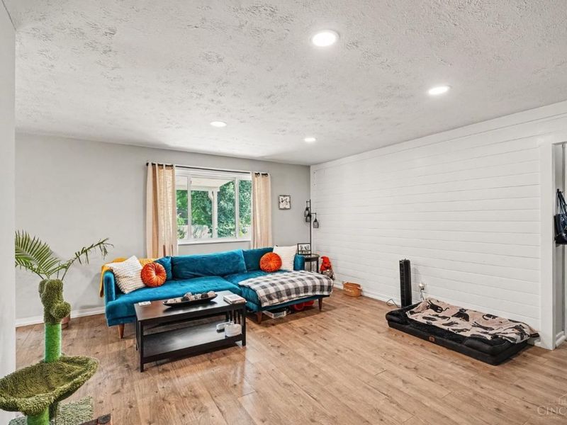 855 Mohican Drive, Loveland, OH 45140 Photo 6