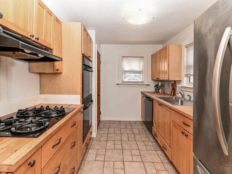 3811 Simpson Avenue, Fairfax, OH 45227 Photo 8