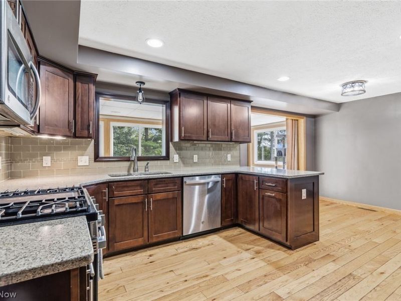5220 Woodlynn Street NE, East Canton, OH 44730 Photo 12