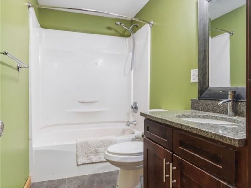 5220 Woodlynn Street NE, East Canton, OH 44730 Photo 14
