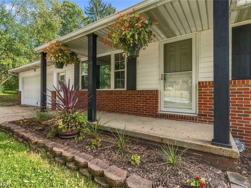 5220 Woodlynn Street NE, East Canton, OH 44730 Photo 4
