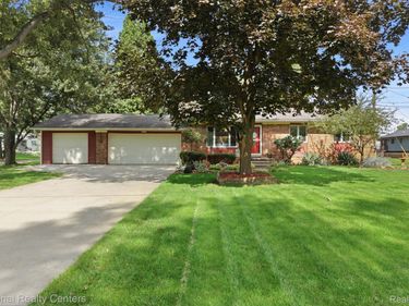 1270 McCoy Street, Wolverine Lake Village, Mi 48390