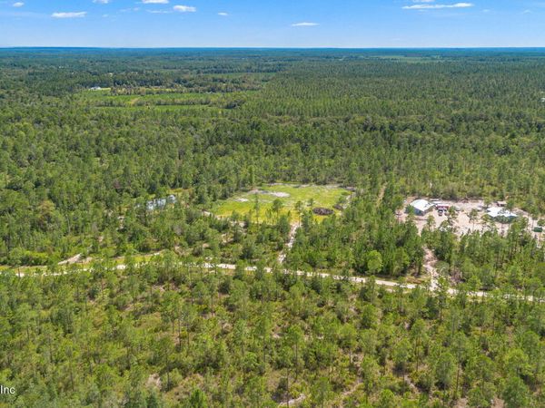 821 OKEFENOKEE CLB Road, Folkston, GA 31537