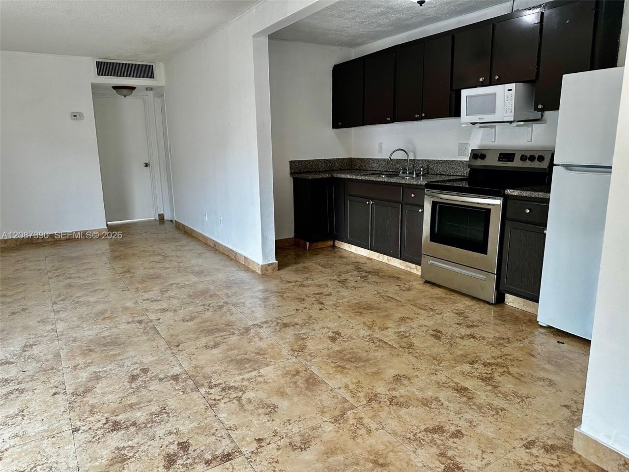 4540 NW 79th Ave, Unit 1B, Doral, FL 33166 Main Photo