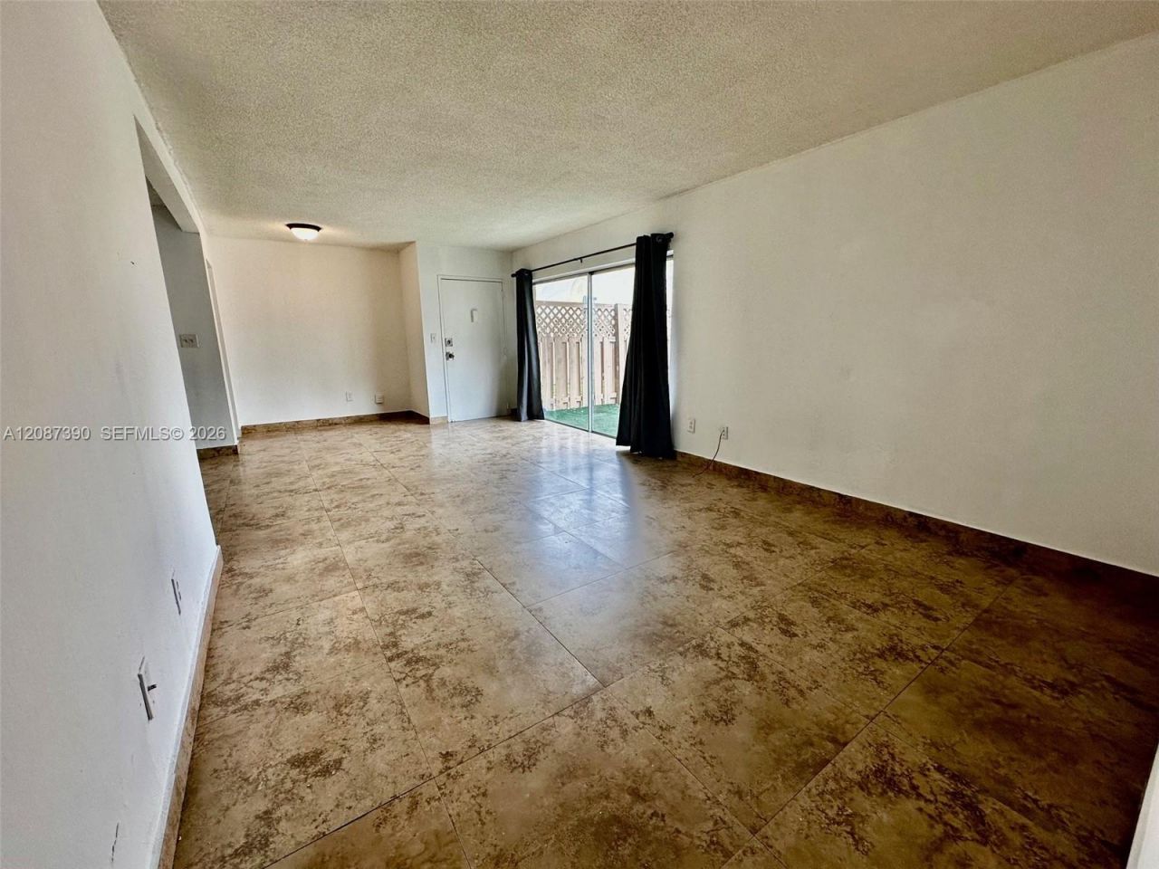 4540 NW 79th Ave, Unit 1B, Doral, FL 33166 Photo
