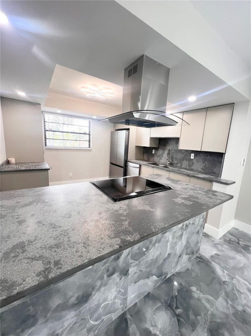 4930 E Sabal Palm Blvd, Unit 206, Tamarac, FL 33319 Photo