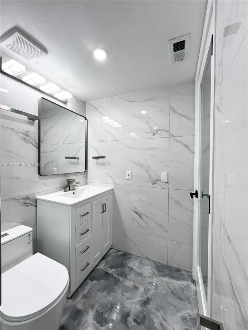 4930 E Sabal Palm Blvd, Unit 206, Tamarac, FL 33319 Photo