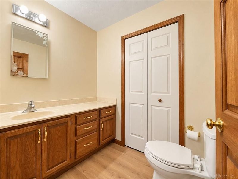 945 Stonehenge Drive, Tipp City, OH 45371 Photo 15