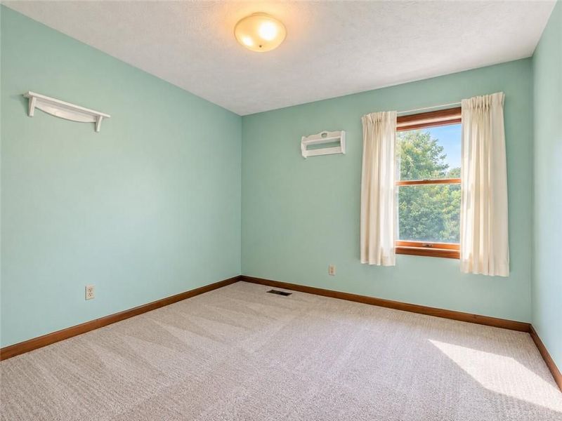 945 Stonehenge Drive, Tipp City, OH 45371 Photo 20