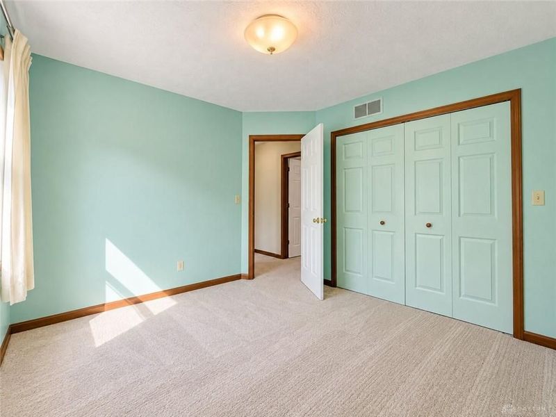 945 Stonehenge Drive, Tipp City, OH 45371 Photo 21