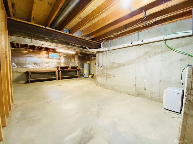 945 Stonehenge Drive, Tipp City, OH 45371 Photo 34