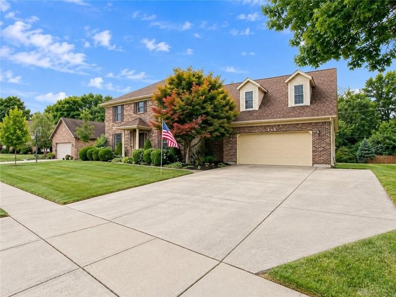 945 Stonehenge Drive, Tipp City, OH 45371 Photo 38