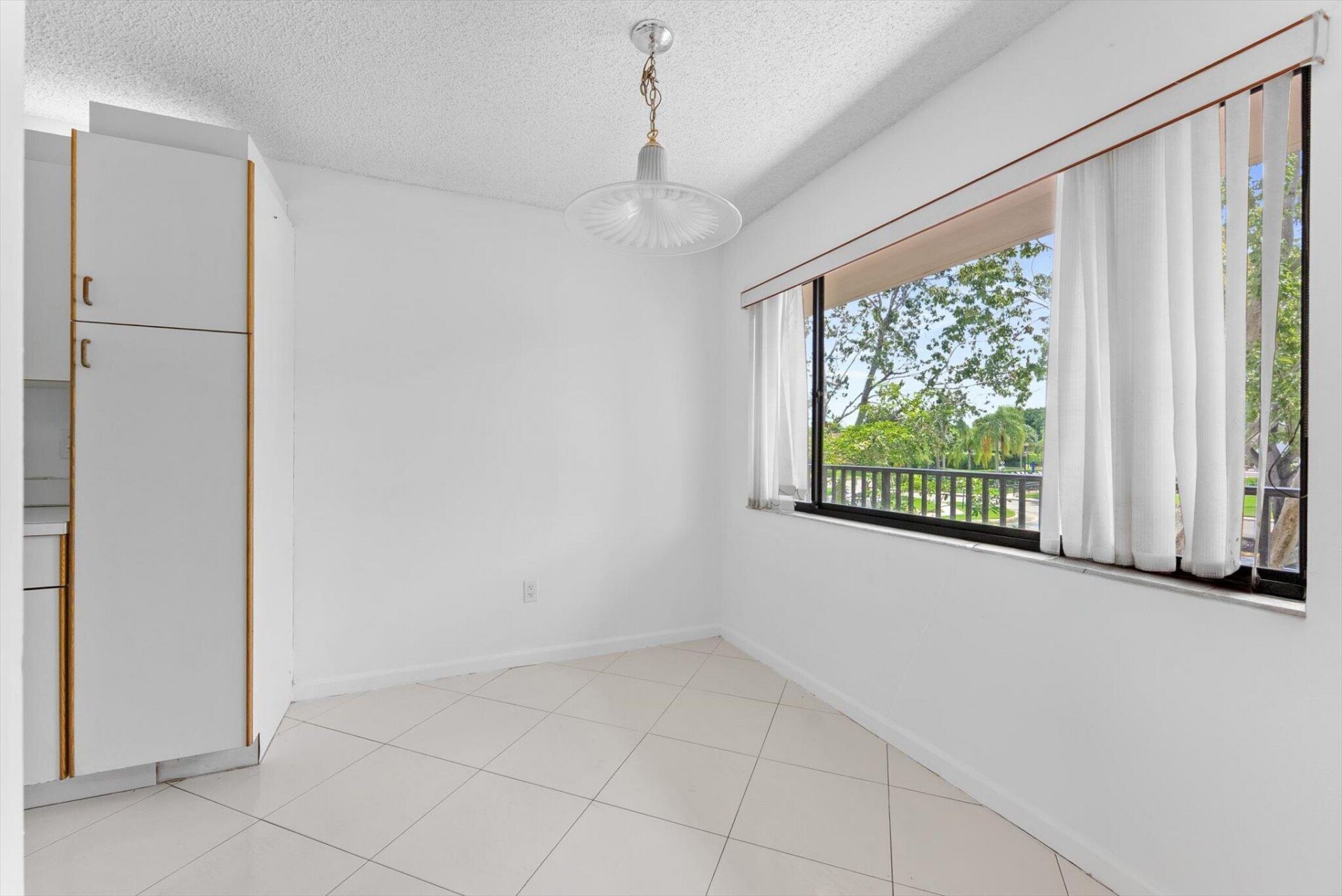 10634 W Clairmont Circle, Tamarac, FL 33321 Photo