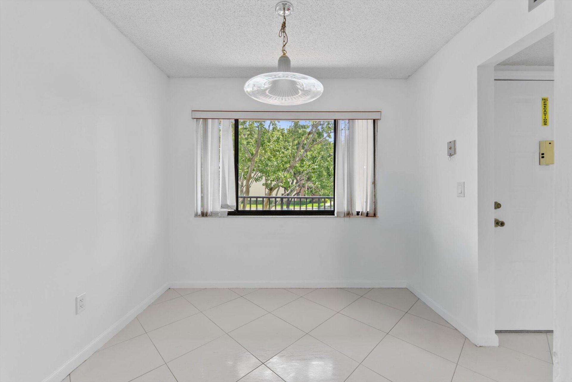10634 W Clairmont Circle, Tamarac, FL 33321 Photo