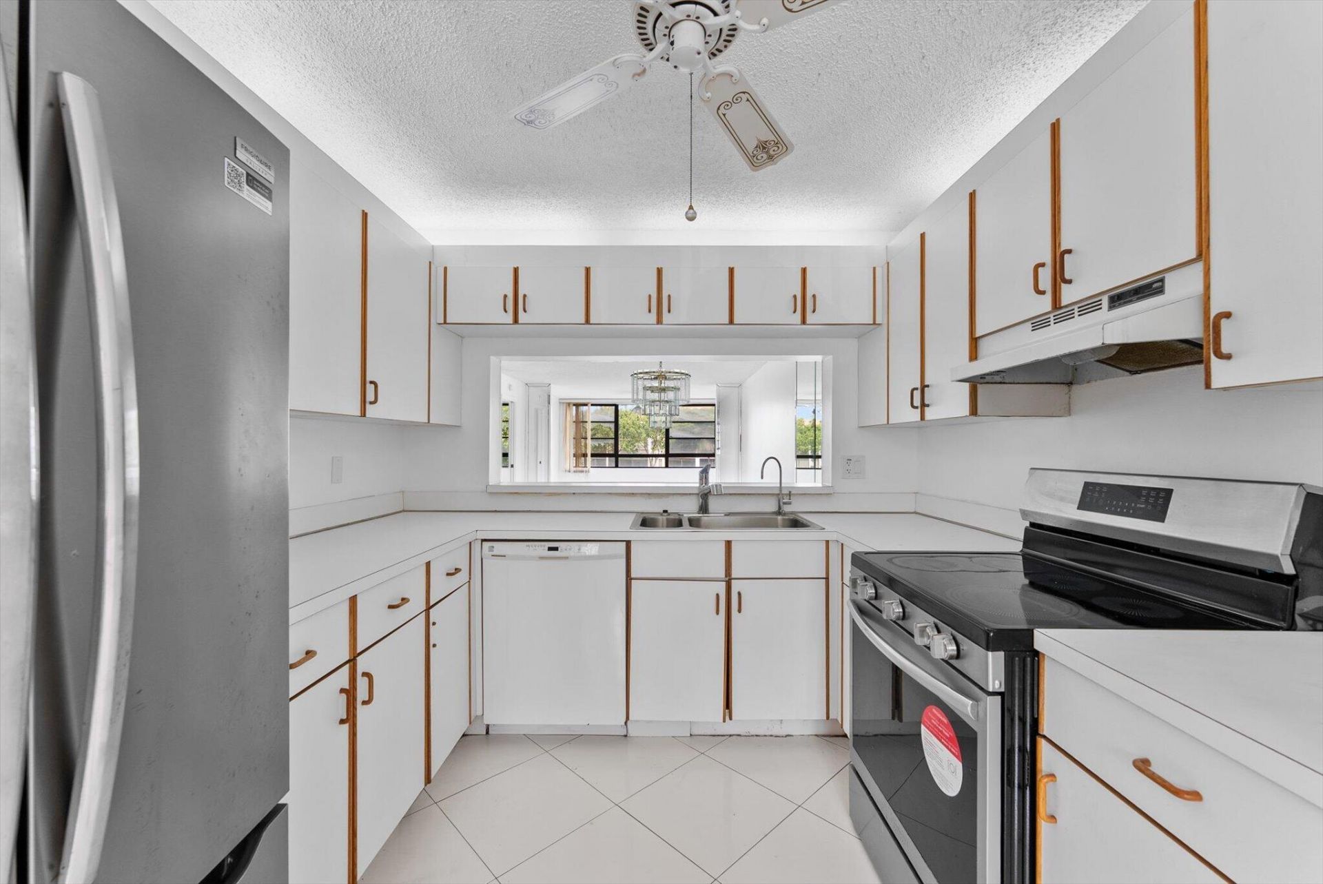 10634 W Clairmont Circle, Tamarac, FL 33321 Photo
