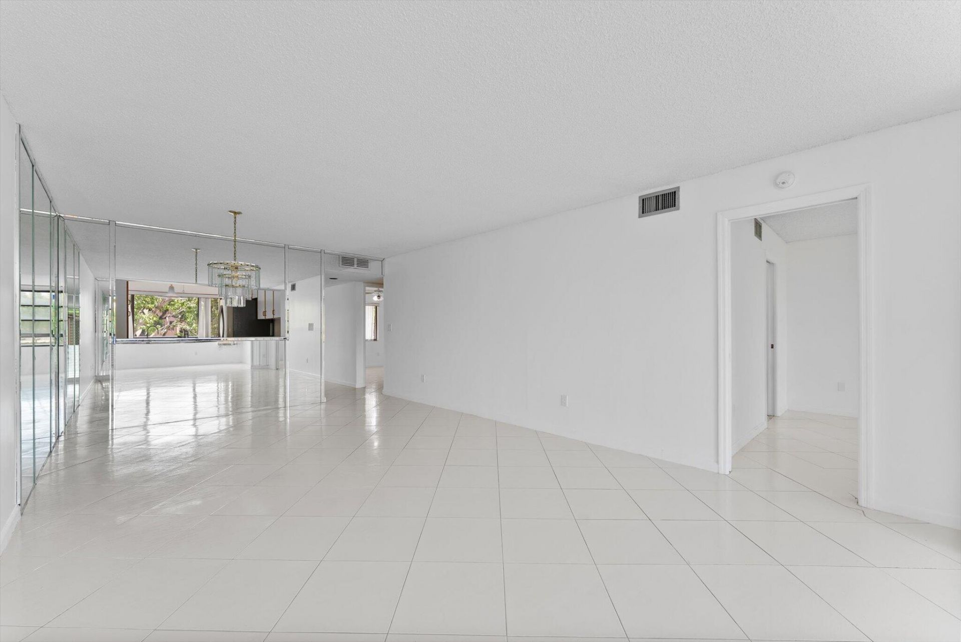 10634 W Clairmont Circle, Tamarac, FL 33321 Photo