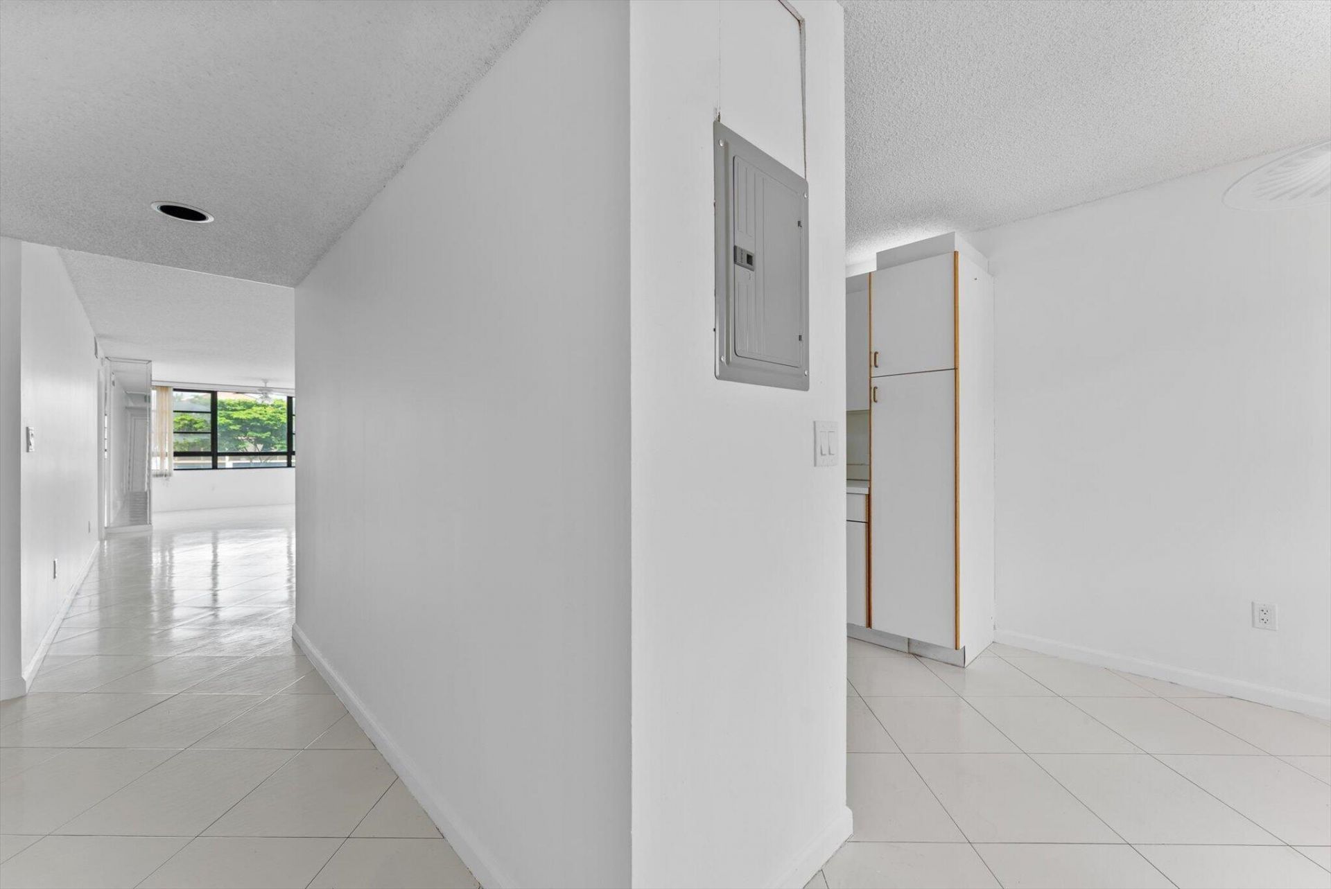 10634 W Clairmont Circle, Tamarac, FL 33321 Photo