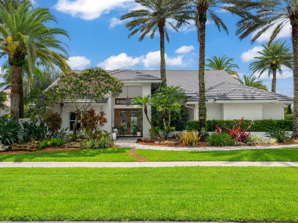 2339 Newbury Drive, Wellington, FL 33414