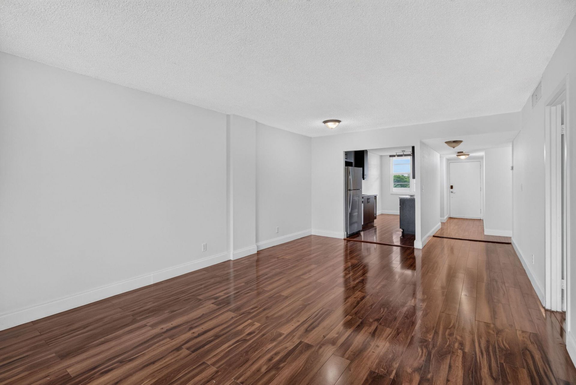 250 Jacaranda Drive, Unit 411, Plantation, FL 33324 Photo