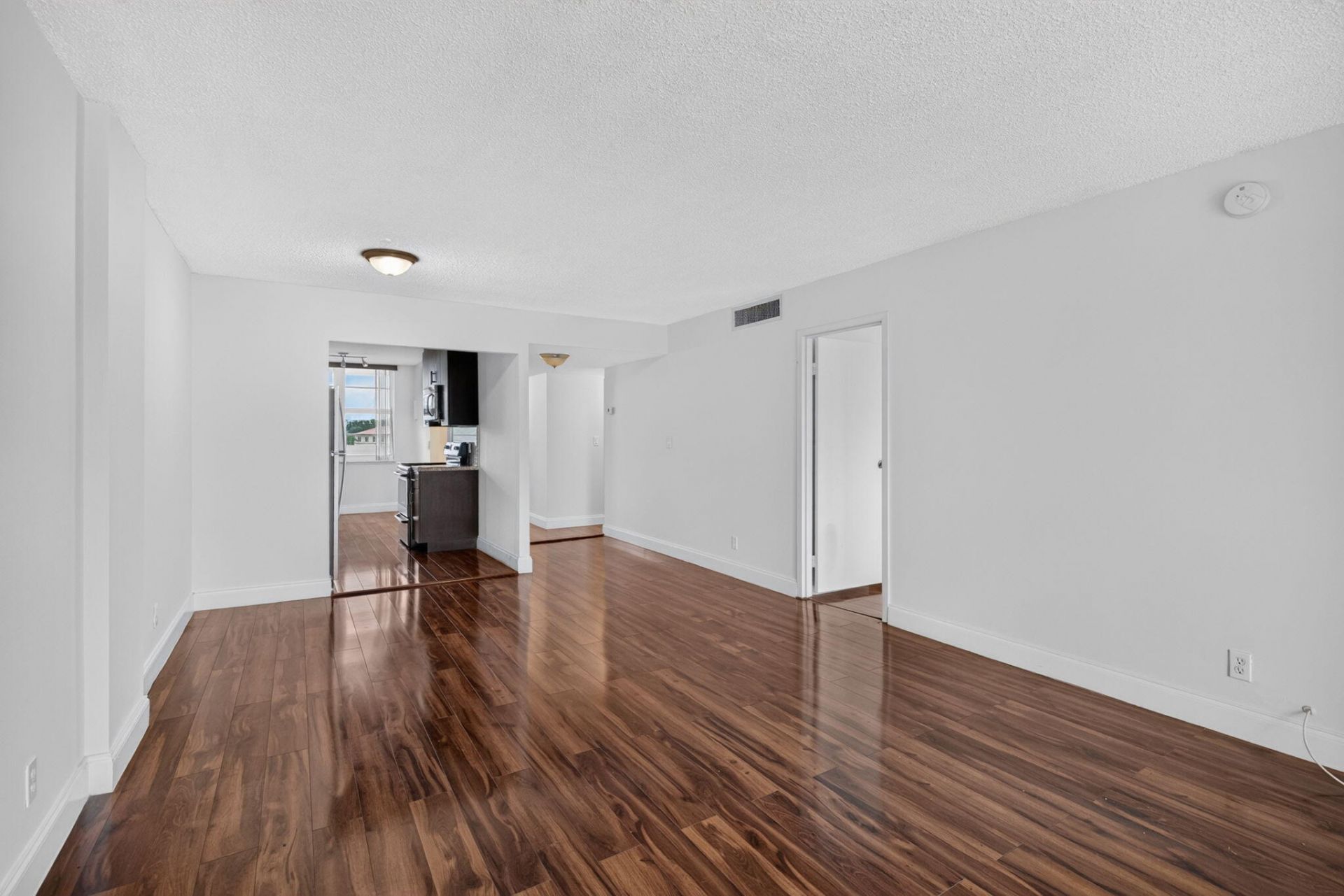 250 Jacaranda Drive, Unit 411, Plantation, FL 33324 Photo