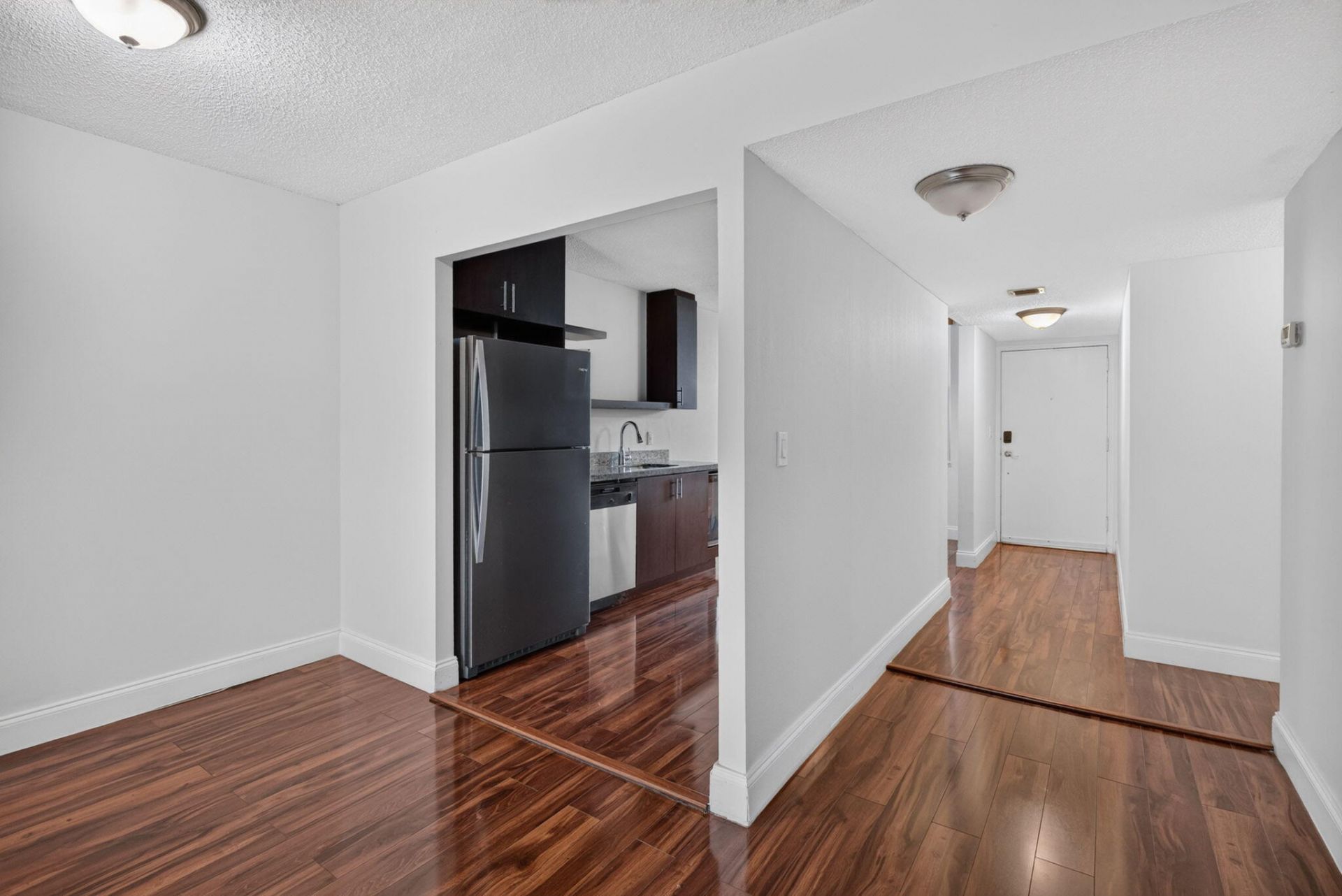 250 Jacaranda Drive, Unit 411, Plantation, FL 33324 Photo