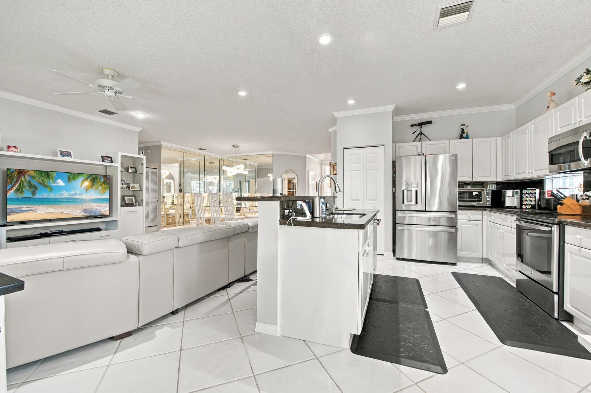 12335 NW 10th Drive, Unit B-5, Coral Springs, FL 33071 Photo