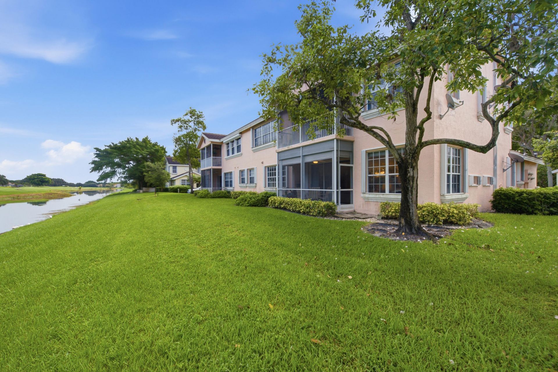 12335 NW 10th Drive, Unit B-5, Coral Springs, FL 33071 Photo