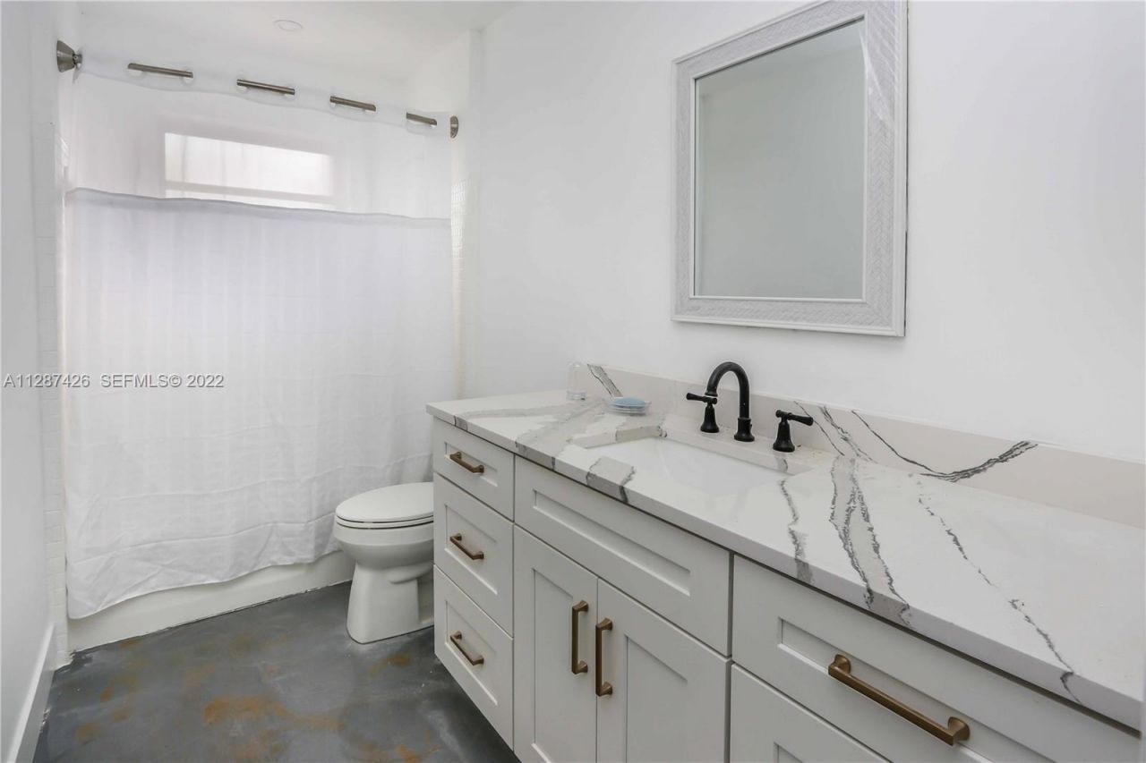 5017 Roosevelt Street, Hollywood, FL 33021 Photo