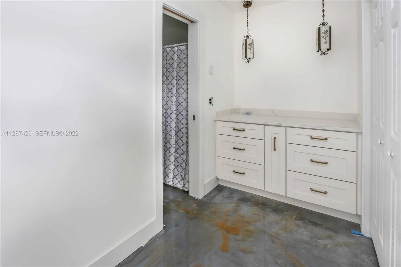 5017 Roosevelt Street, Hollywood, FL 33021 Photo