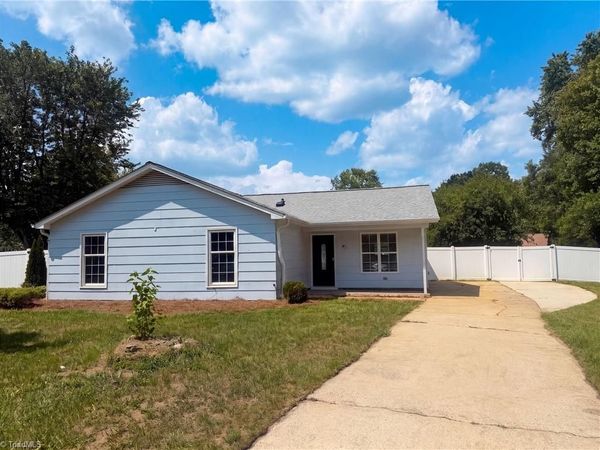 2 Cabot Court , Greensboro, NC 27407