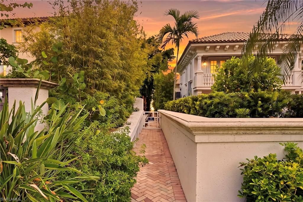 12 Sabre Ln, Naples, FL 34102 Photo
