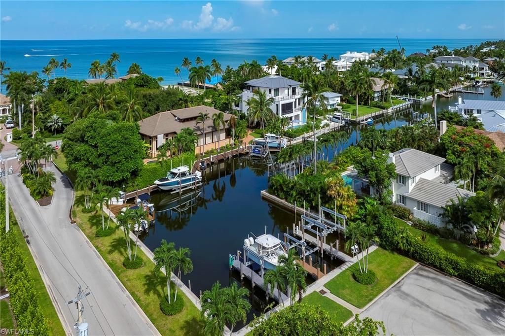 12 Sabre Ln, Naples, FL 34102 Photo