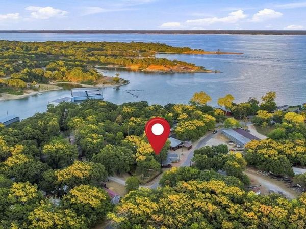 82 Outdrive Circle , Pottsboro, TX 75076