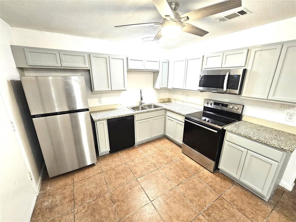 724 Bluebonnet Drive, Keller, TX 76248 Main Photo