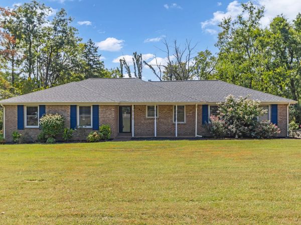 495 Page Dr, Mount Juliet, TN 37122