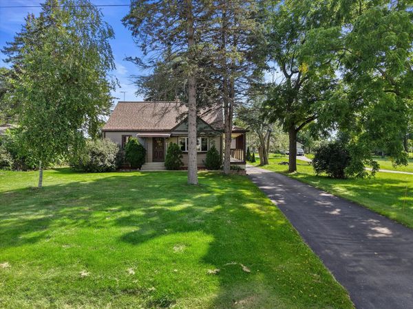 3381 E Ryan Rd, Oak Creek, WI 53154