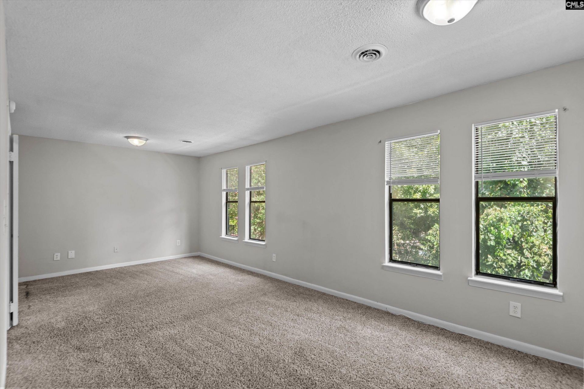 104 Townhome Court Photo 16