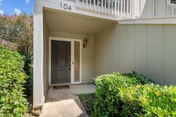 104 Townhome Court photo 4