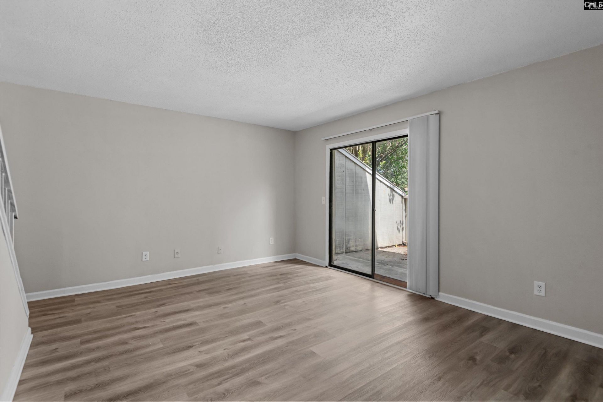 104 Townhome Court Photo 6