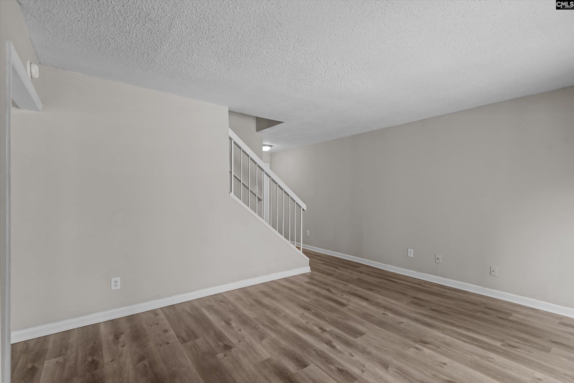104 Townhome Court Photo 7